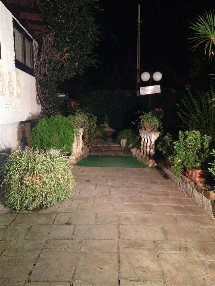 Bed & Breakfast Santa Fara Bari Kültér fotó